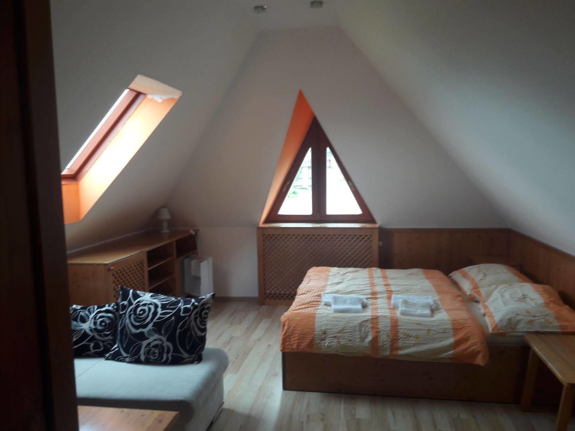 Hotel Lidicka Bouda Pec pod Snezkou Exterior photo